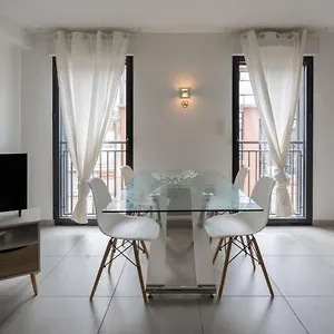 appartement-303-18-rue-matabiau-jeanne-darc-toulouse.midi-pyreneeshotels.com/